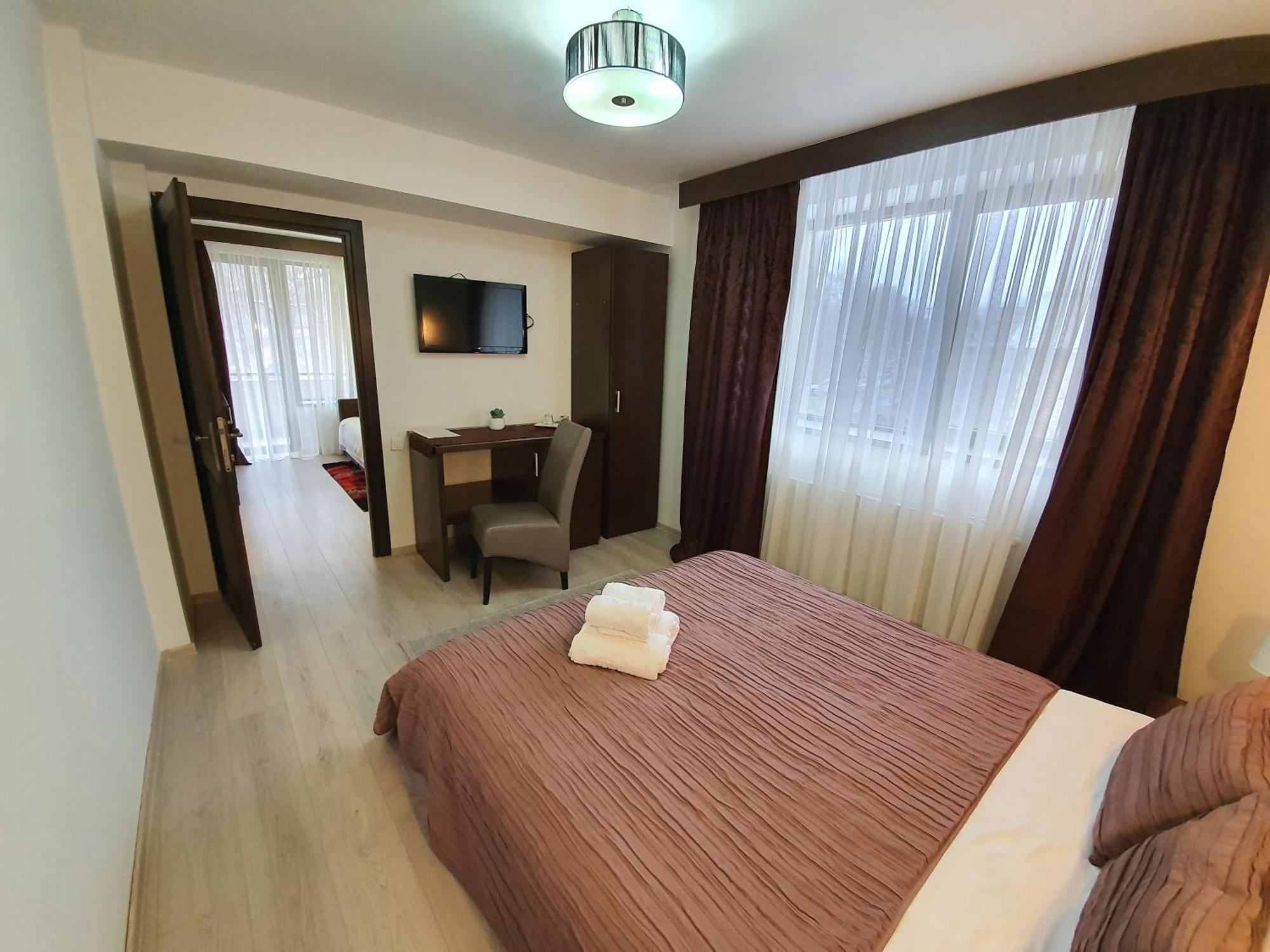 Pensiunea Public House Buşteni Habitación foto